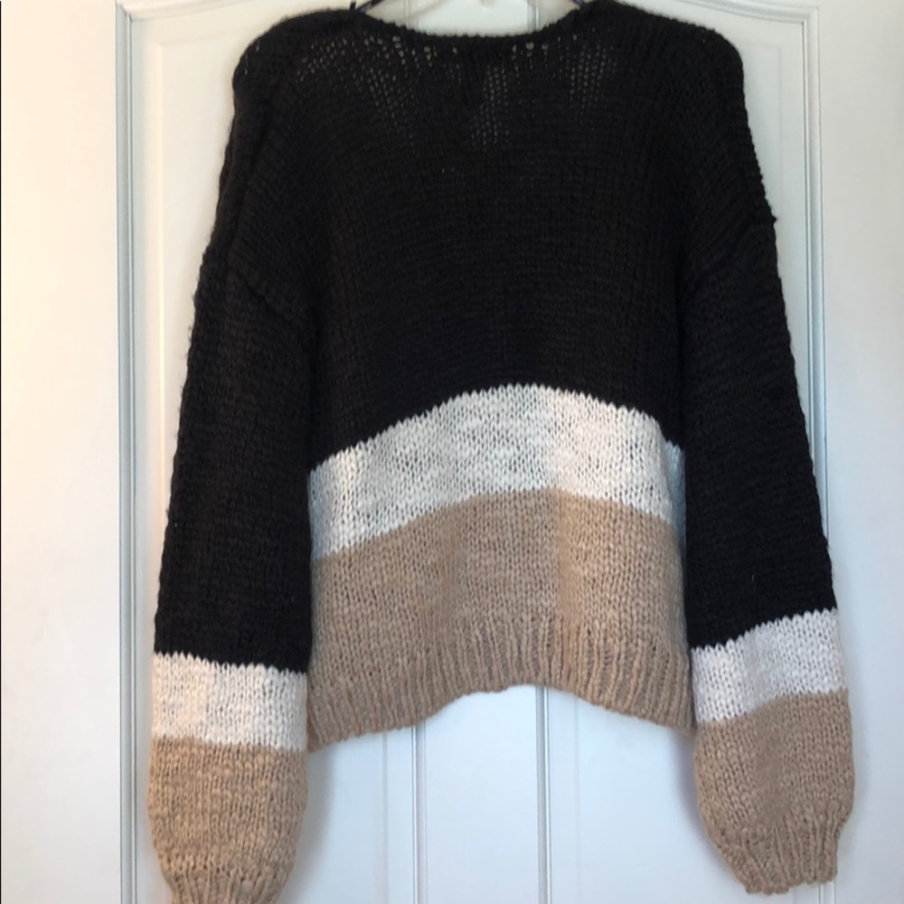 Forever 21 Cardigan - Picture 3 of 4